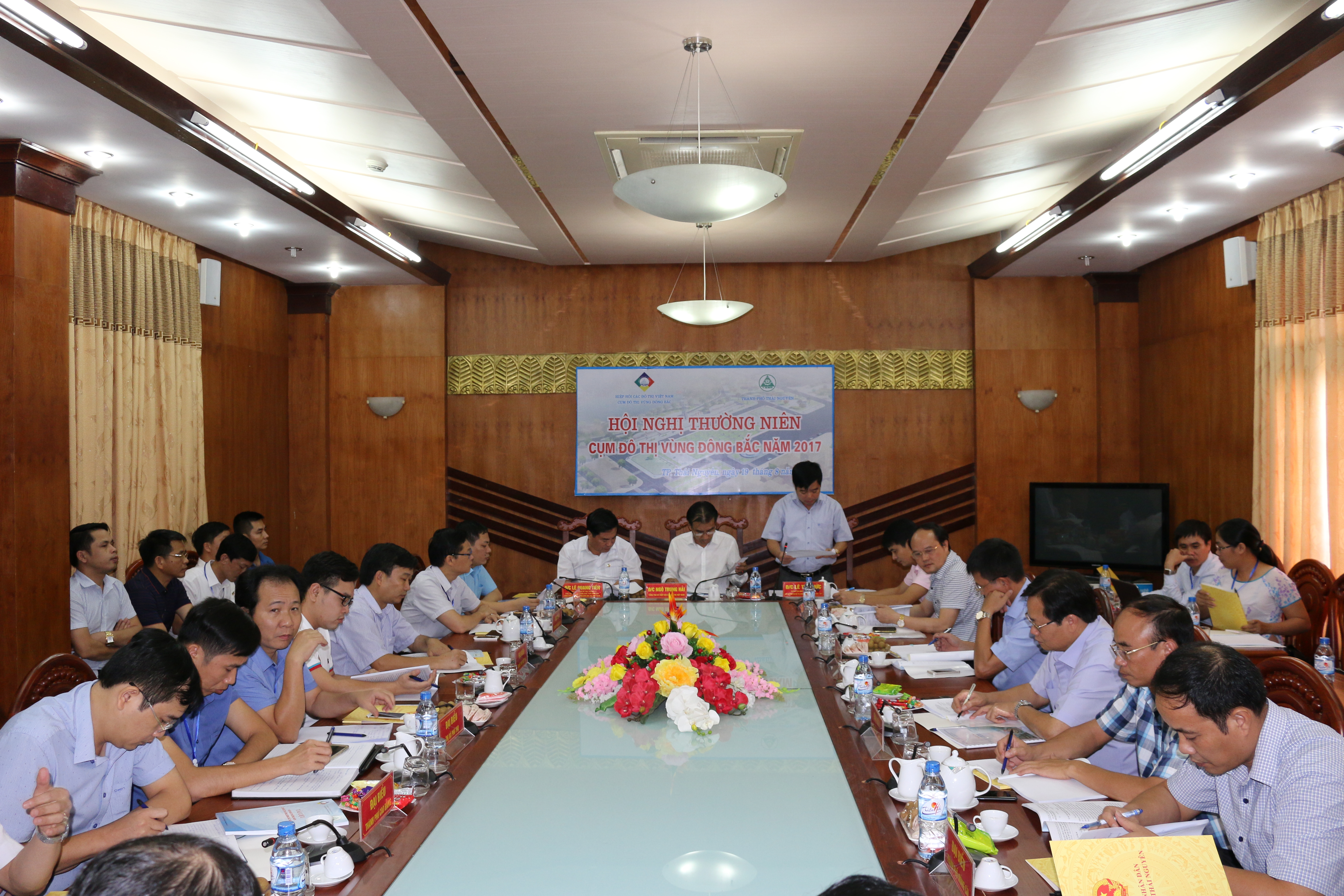 Đối thoại Chính sách về Phát triển kinh tế địa phương được tổ chức tại các Hội nghị cụm đô thị