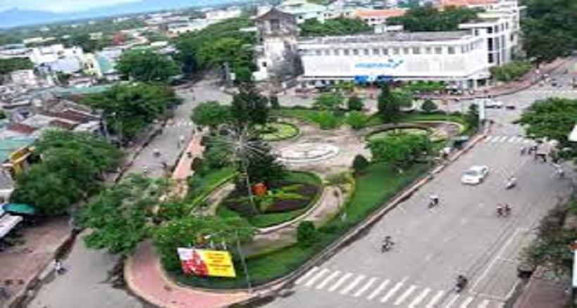 Thành phố Quảng Ngãi - Thành phố Quảng Ngãi được biết đến không chỉ trên cả nước mà còn trên thế giới như là điểm đến của các sự kiện lịch sử. Hãy xem hình ảnh liên quan đến thành phố này để khám phá những di sản và cả những danh lam thắng cảnh nổi tiếng của địa phương.